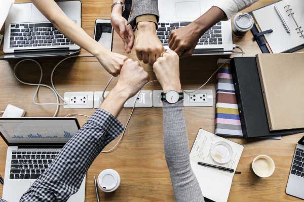 BOW【ミーティングの様子】